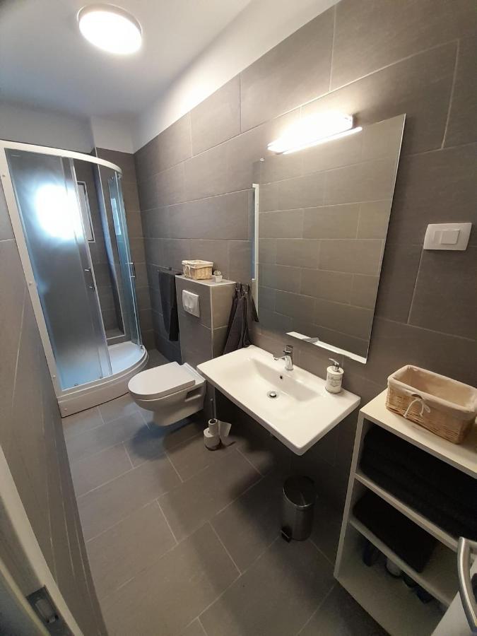 Apartman Vitamare 160 M From The Beach โนวีวีโนดอลสกี ภายนอก รูปภาพ