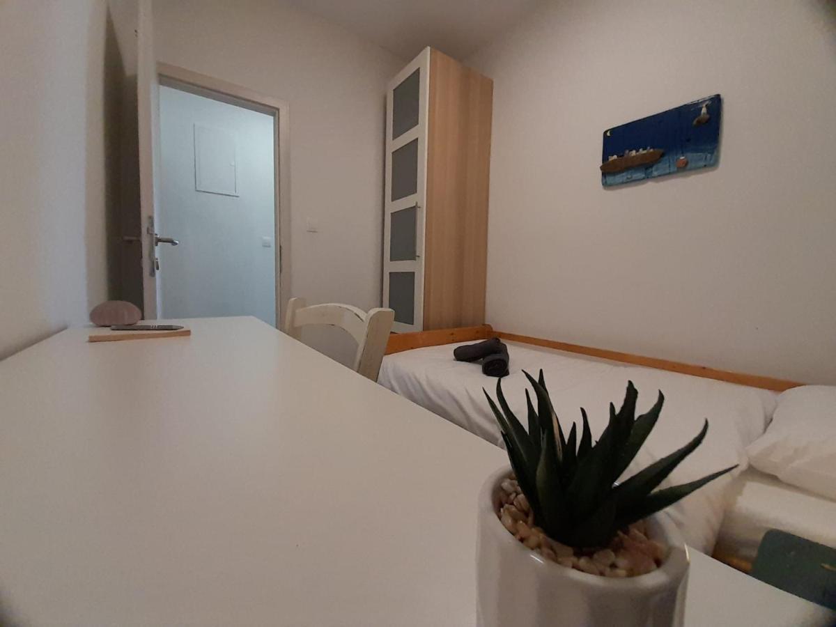 Apartman Vitamare 160 M From The Beach โนวีวีโนดอลสกี ภายนอก รูปภาพ